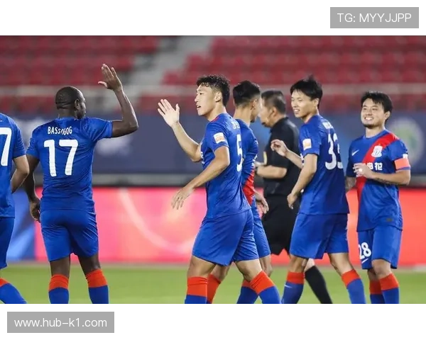 塔瓦雷斯高位逼抢与快速转换的战术体系解析