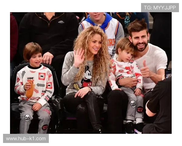 皮克退役后天天晒游艇派对，这哪是养老，分明是开真人秀