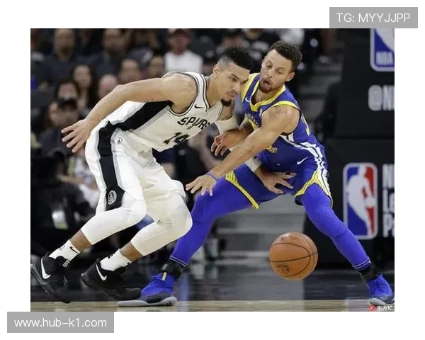 沃克·凯斯勒内线篮板对比同轮转型提升防守效率