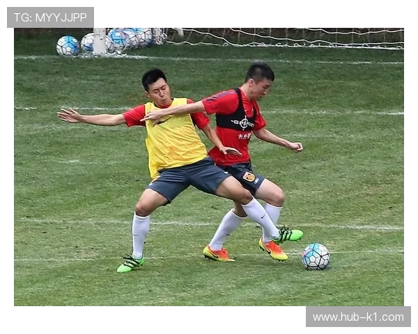 合理冲撞 vs 犯规？足球规则如何界定身体对抗的合法边界