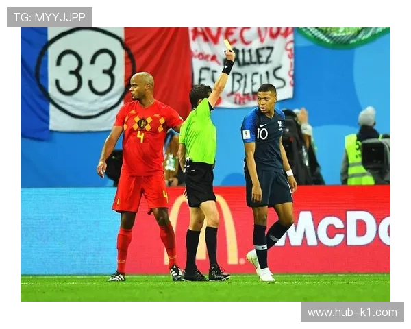 拖延任意球判罚规则：为何裁判会出黄牌警告？